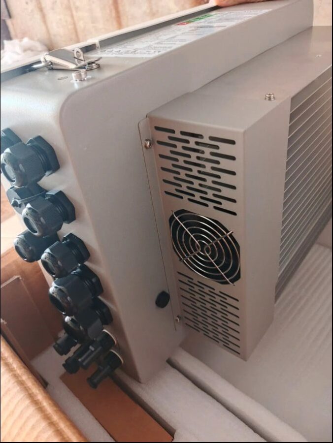 Инвертор GreenPower 6 кВт 48В mppt IP66 Инвертор GreenPower 6 кВт 48В mppt IP66