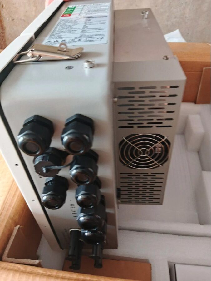 Инвертор GreenPower 6 кВт 48В mppt IP66 Инвертор GreenPower 6 кВт 48В mppt IP66